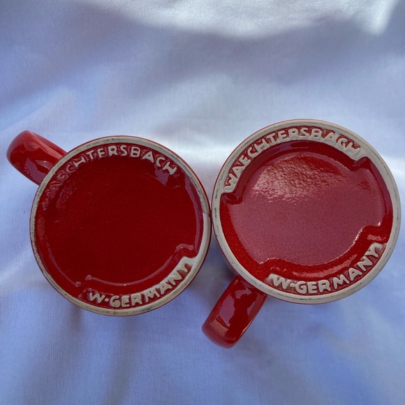 Set of 2: Waechtersbach Christmas Wreath Mugs - Picture 3 of 4